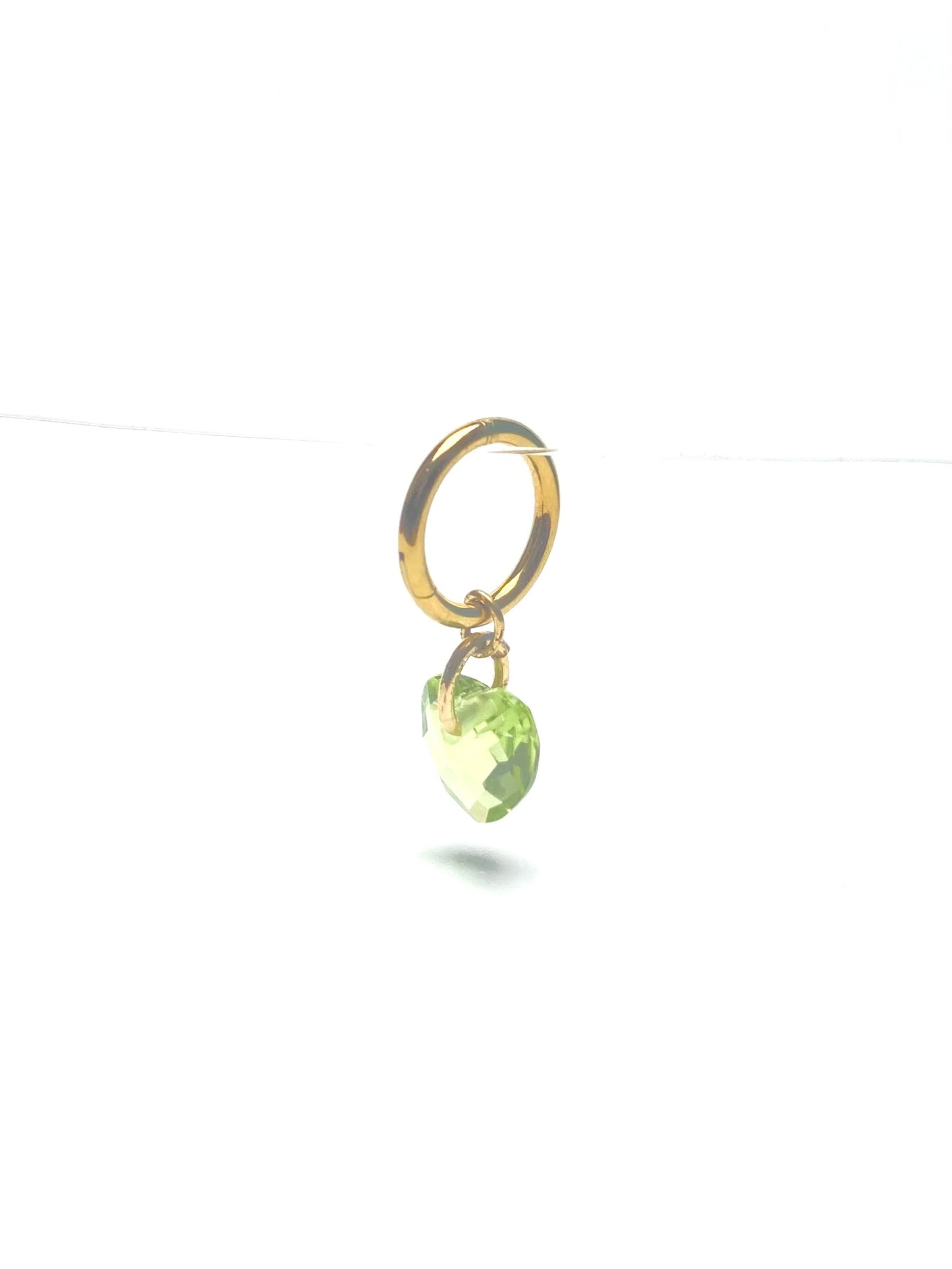 Piercing in acciaio chirurgico con peridoto